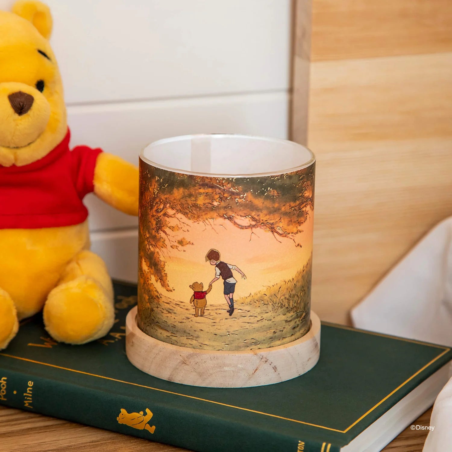 Short Story - Disney Winnie The Pooh Mini Glass Lantern Christopher Robin