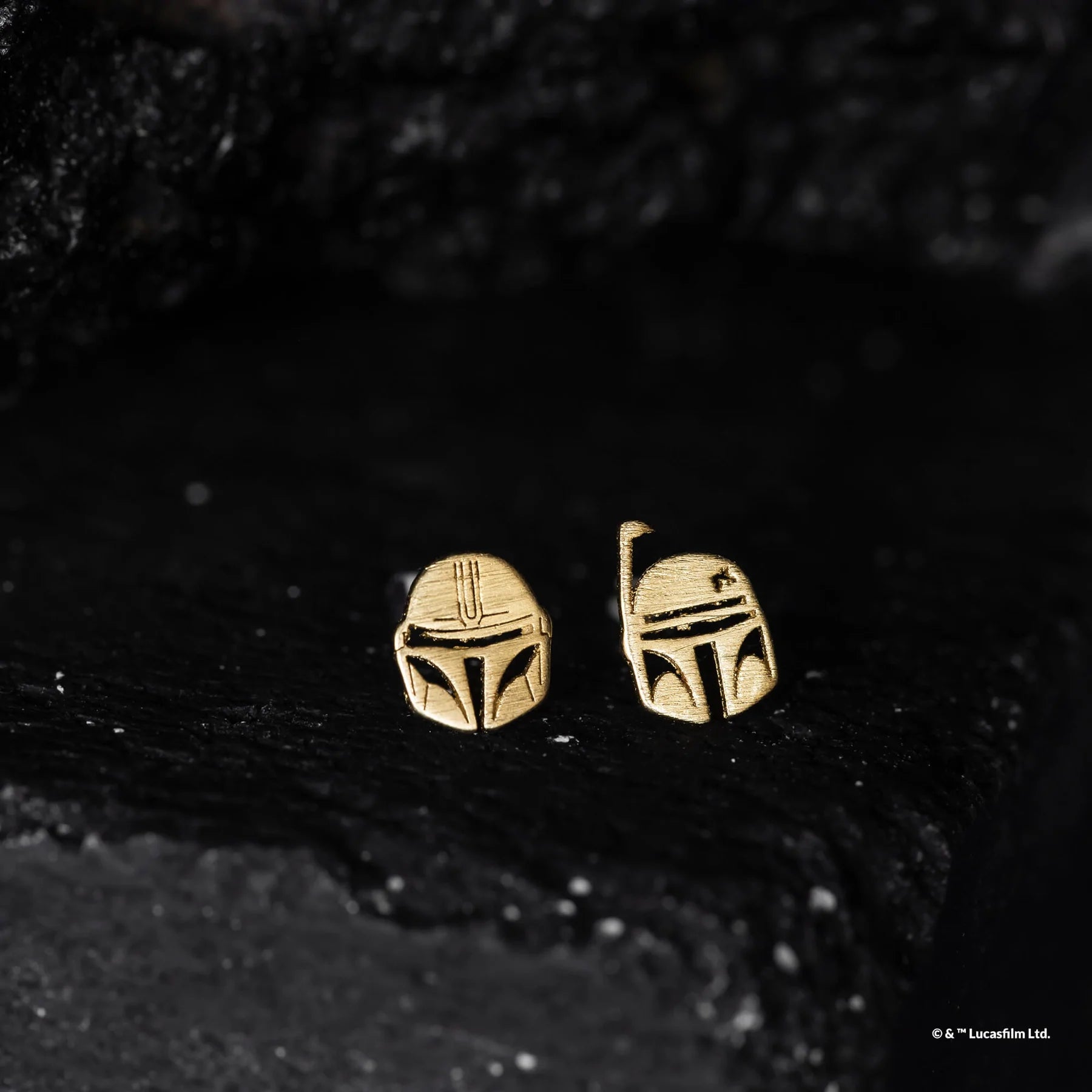 Short Story - Star Wars Earring Mandalorian & Boba Fett Gold