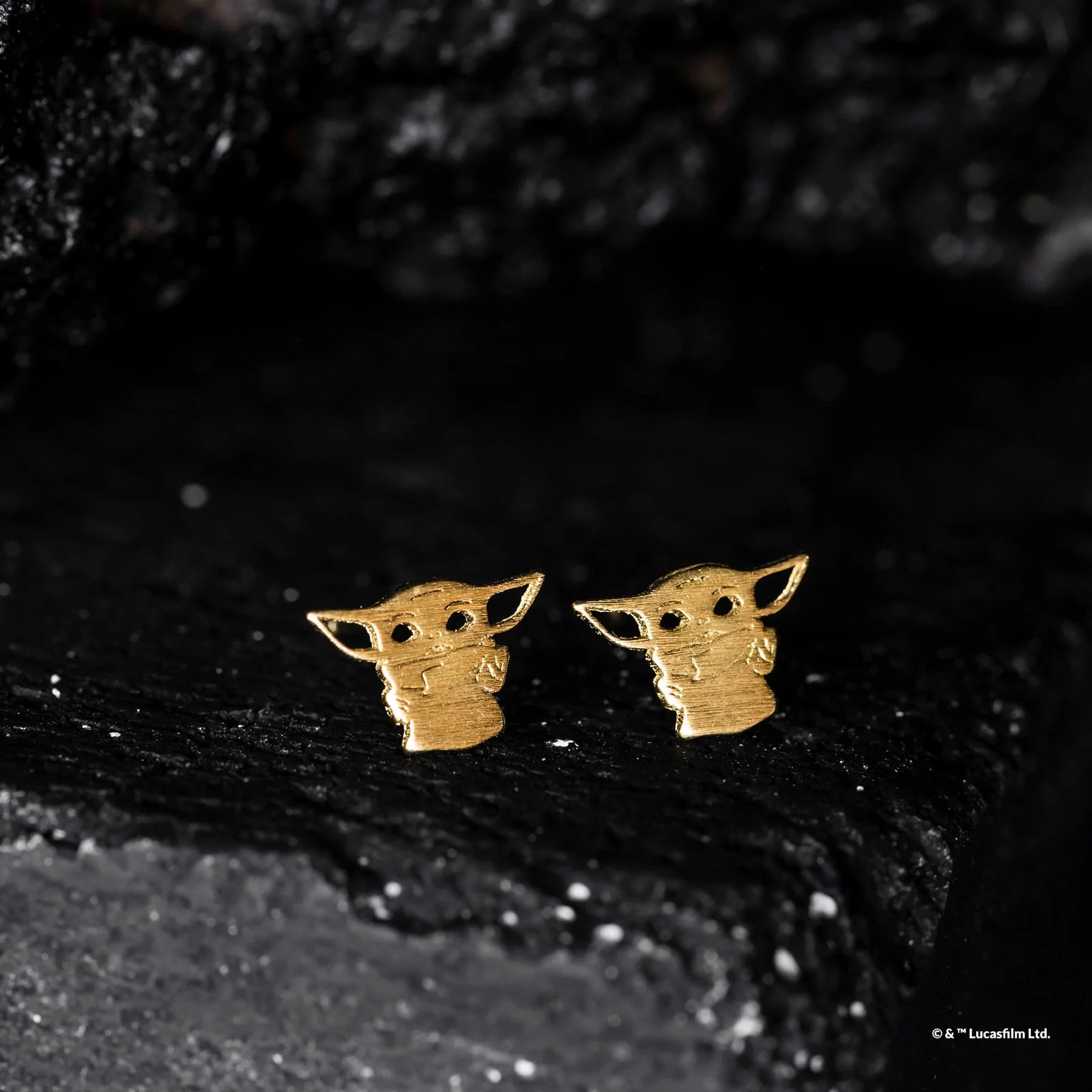 Short Story - Star Wars Earring Grogu Gold