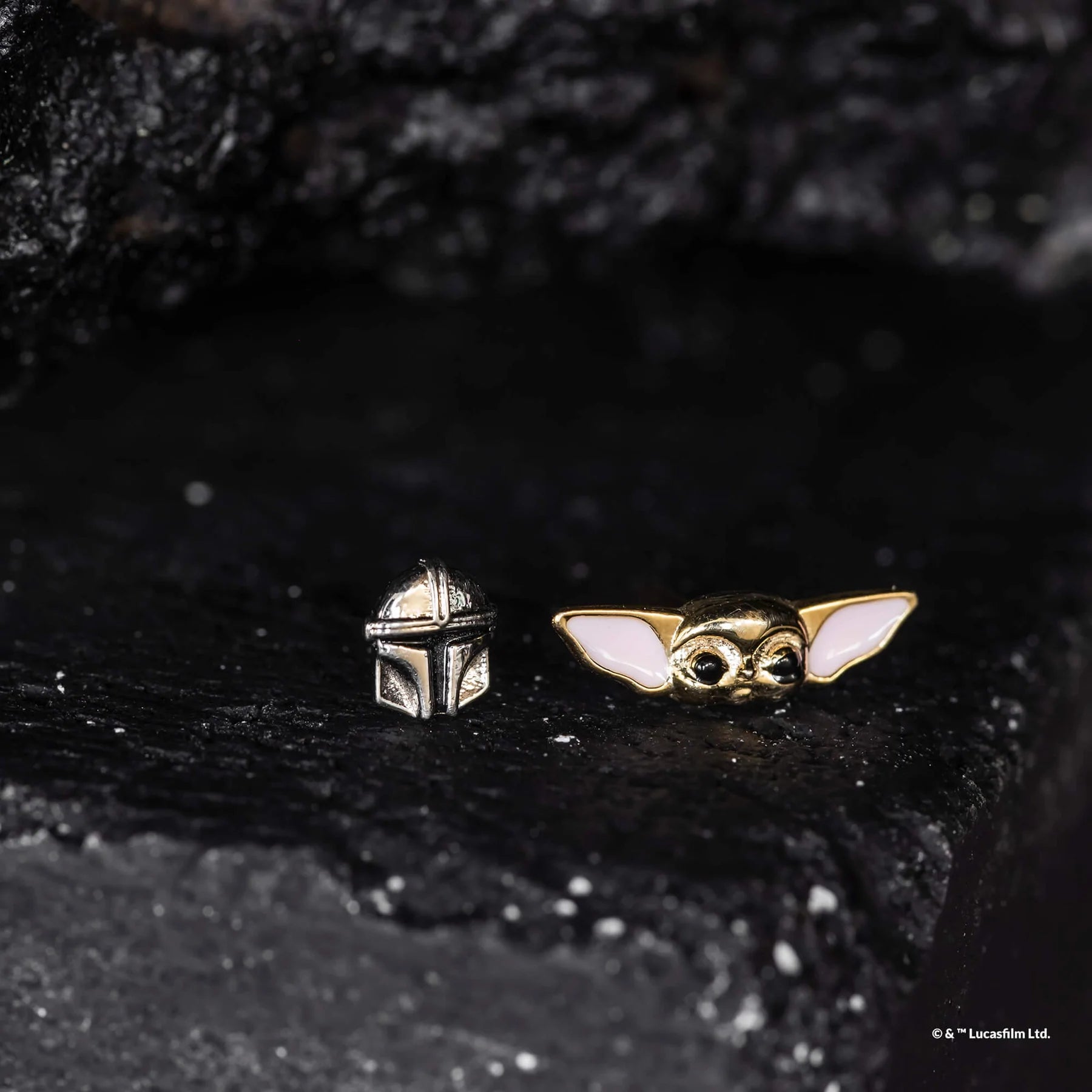 Short Story - Star Wars Earring Epoxy Mandalorian & Grogu